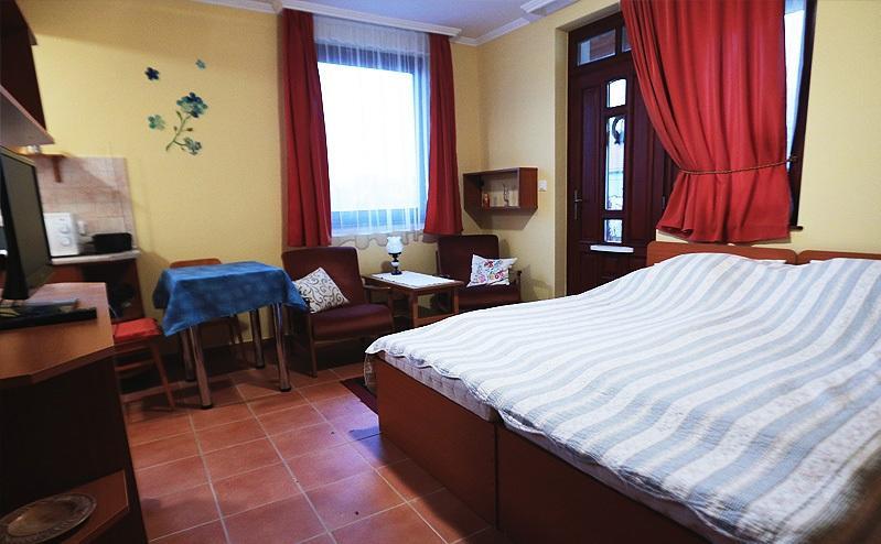 Cserkei Nyaralo Cserkeszőlő Pokój zdjęcie